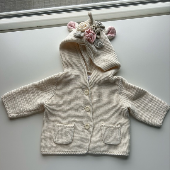GAP Other - Baby gap sweater